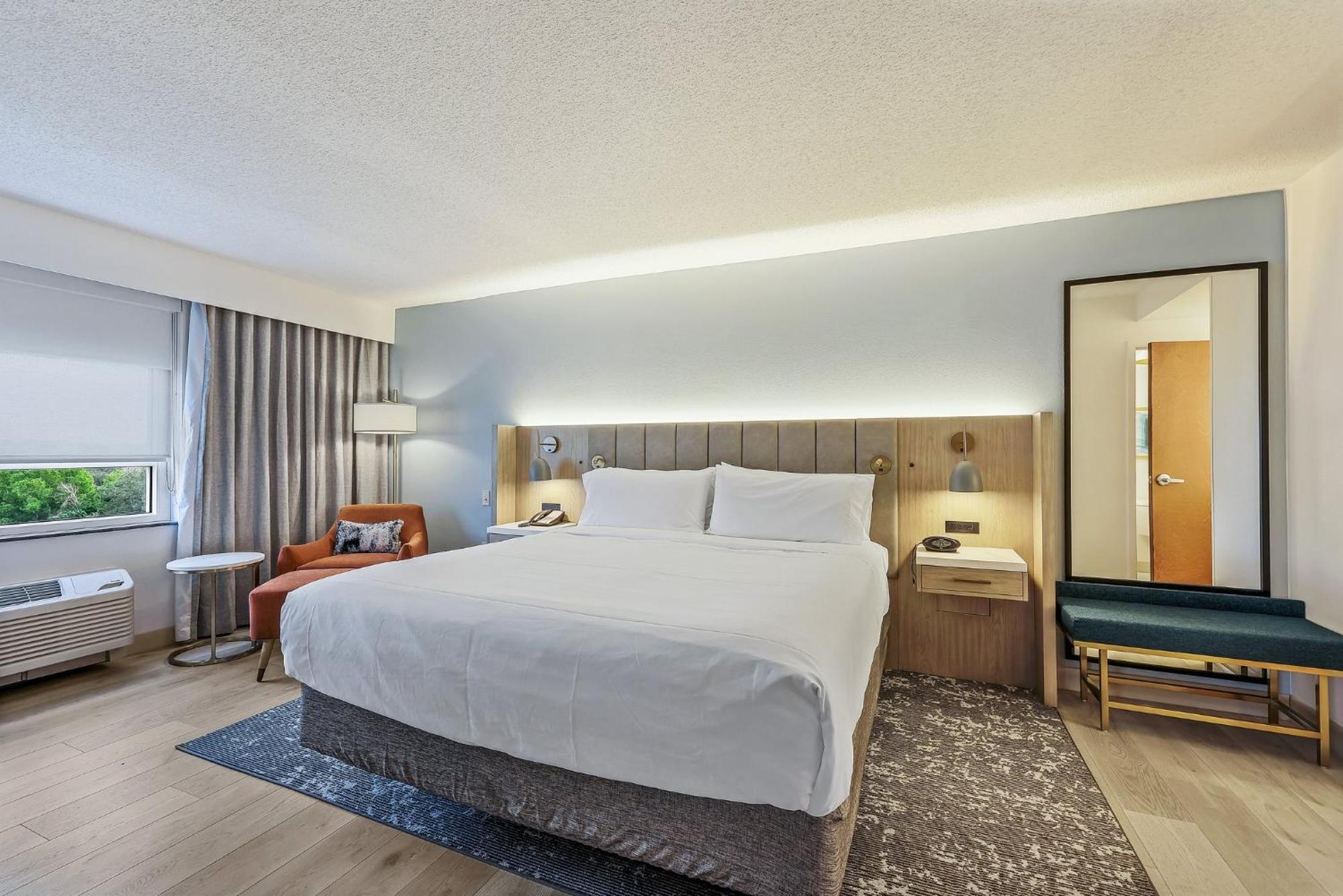 Crowne Plaza Ft Myers Gulf Coast By Ihg Hotel Fort Myers Exterior photo