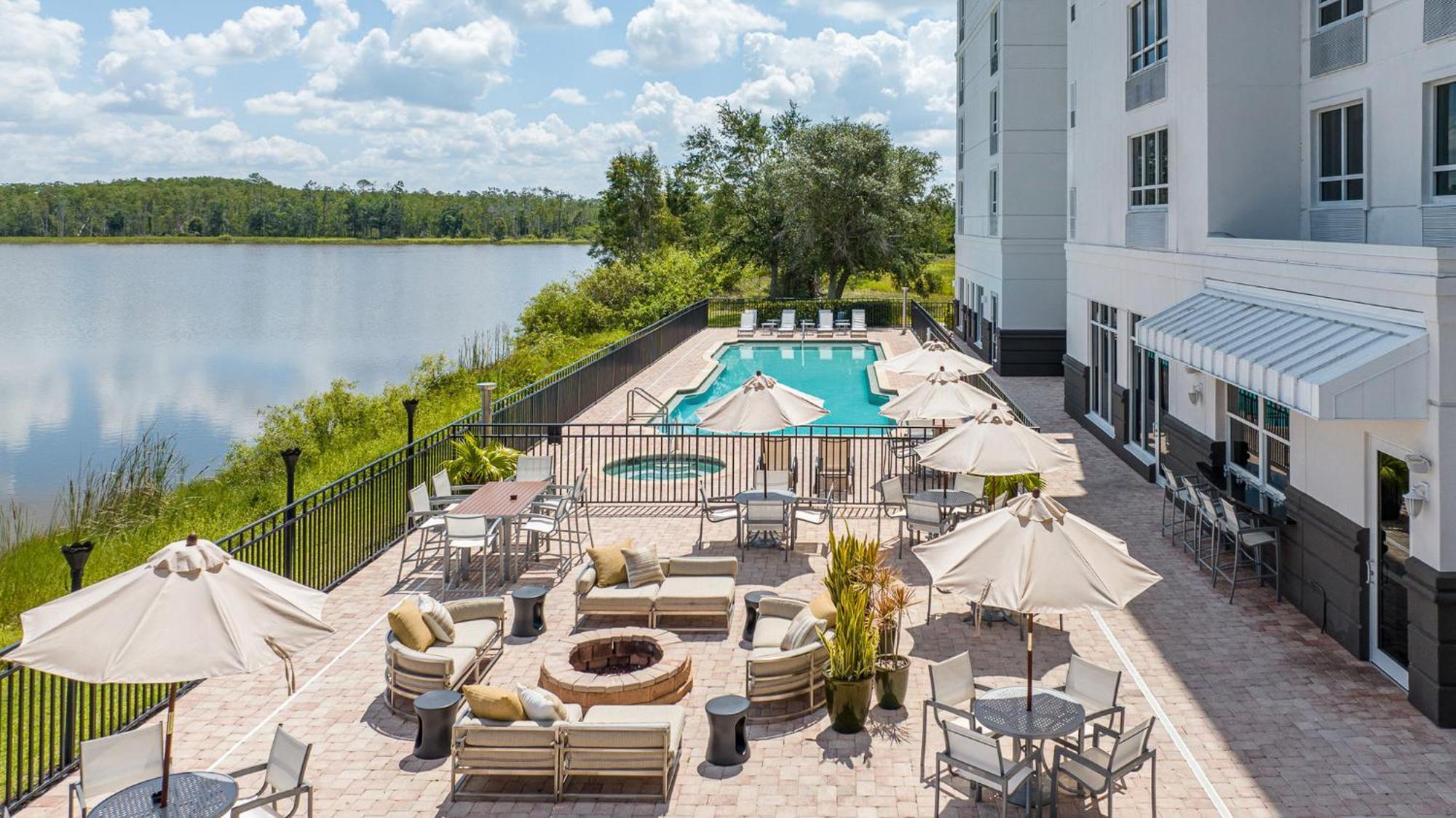 Crowne Plaza Ft Myers Gulf Coast By Ihg Hotel Fort Myers Exterior photo