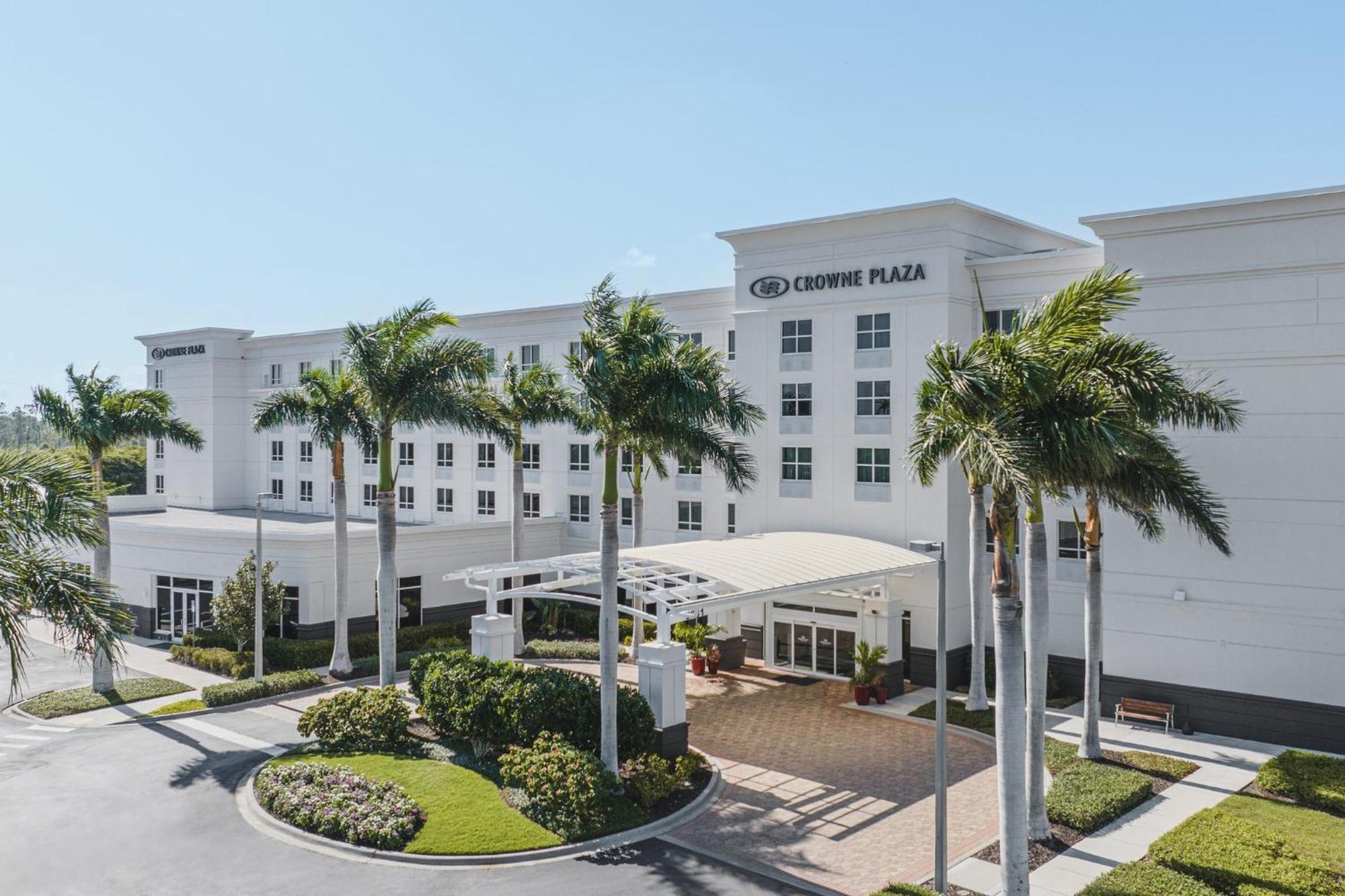 Crowne Plaza Ft Myers Gulf Coast By Ihg Hotel Fort Myers Exterior photo