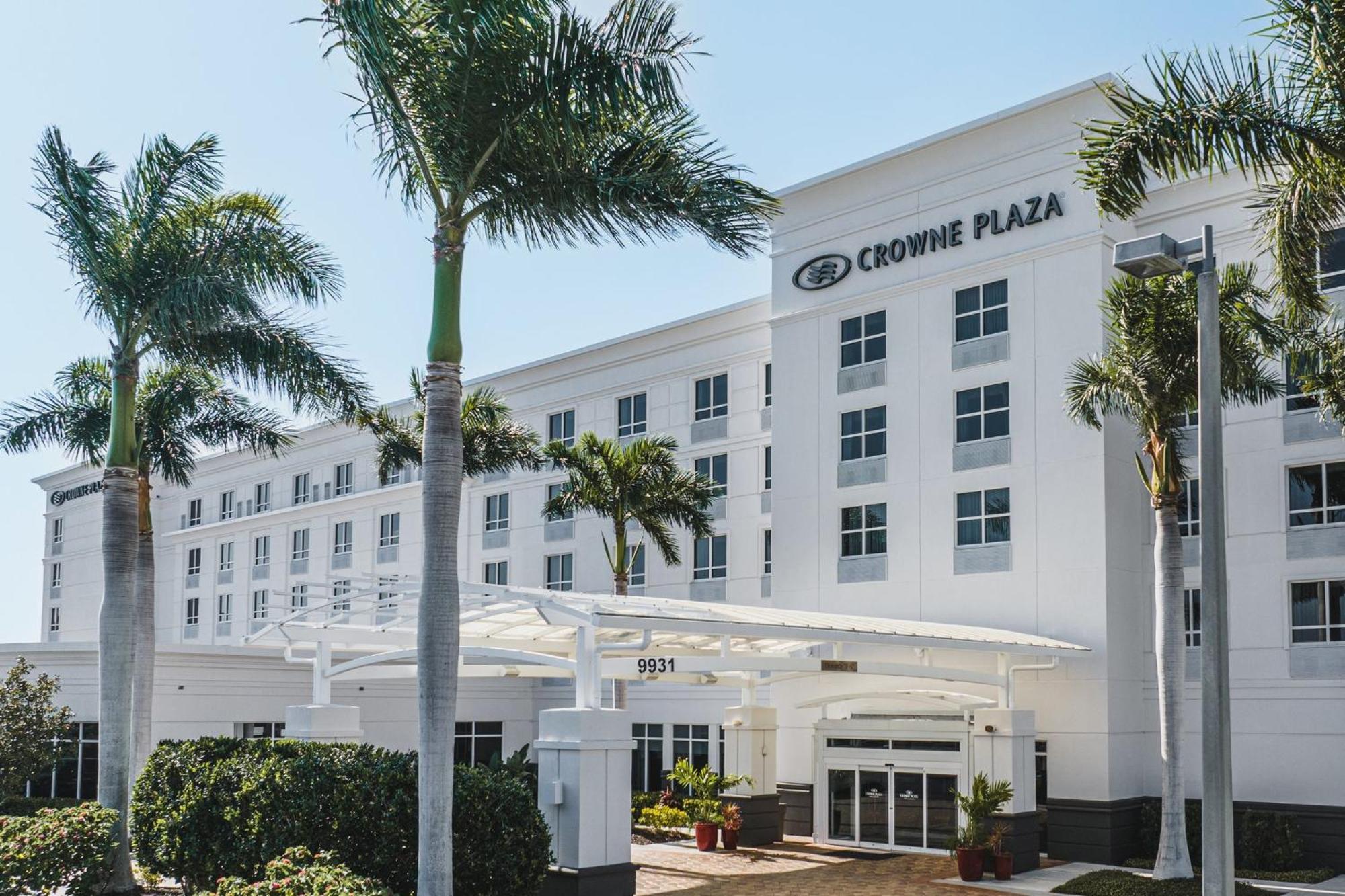 Crowne Plaza Ft Myers Gulf Coast By Ihg Hotel Fort Myers Exterior photo